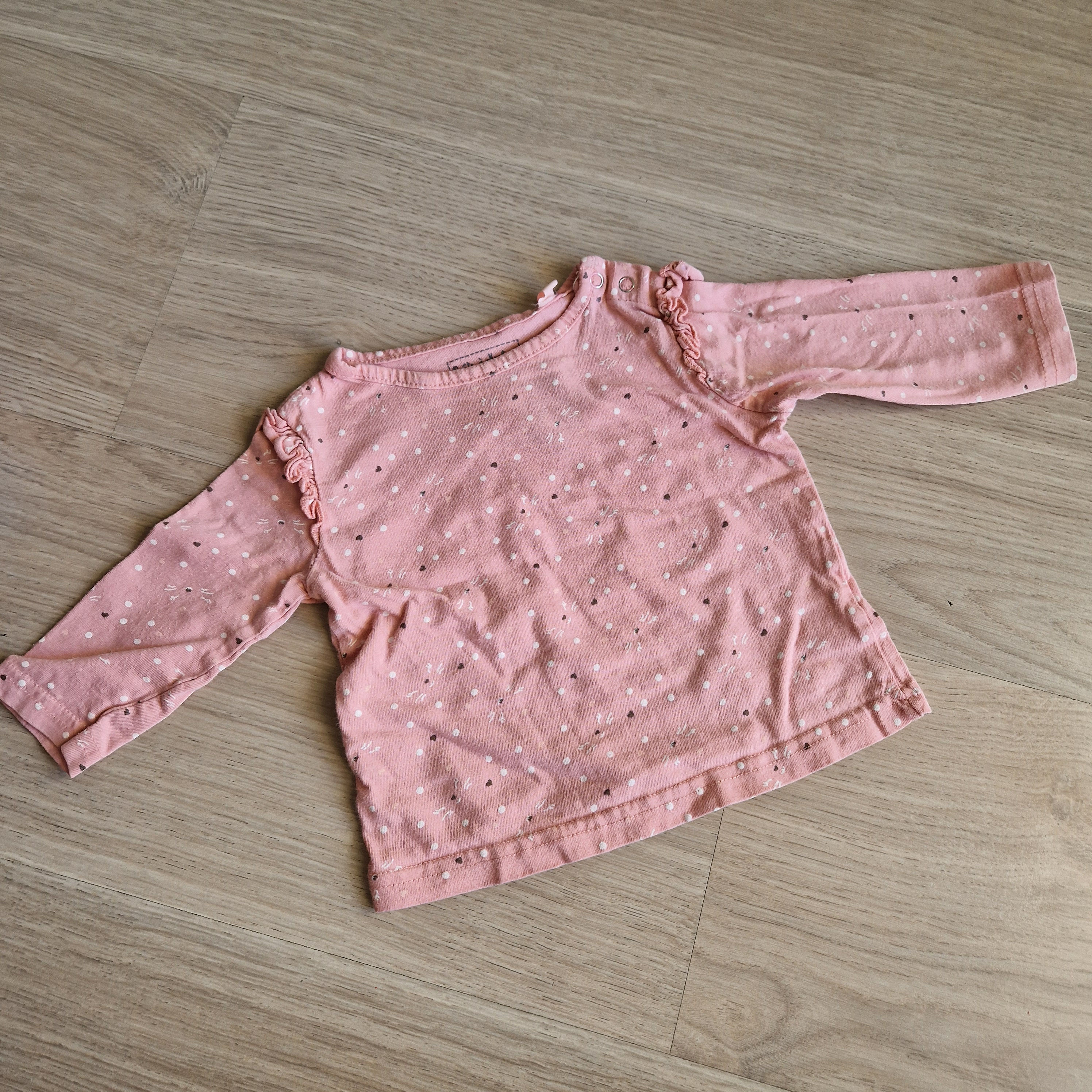 V001814 - T-shirt manches longues rose très bon état 6 mois Boîte à Malices