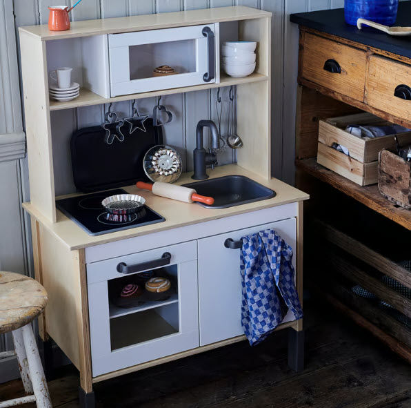 Miniature : A VENDRE - V001436 - Cuisine DUKTIG bouleau IKEA valeur 90 CHF