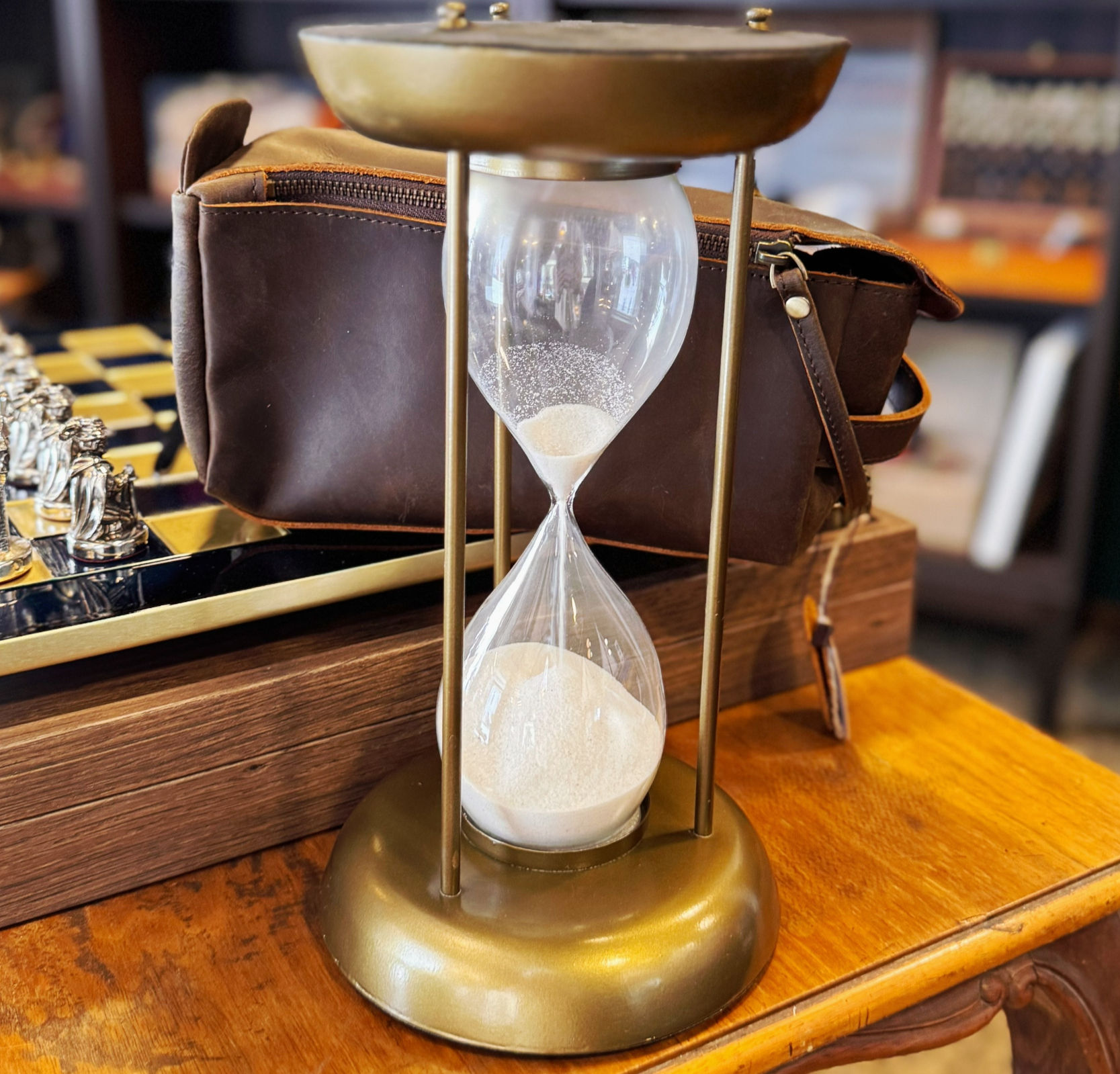 Aluminijski pješčani sat od 15min 25x10cm s mesinganim završnim slojem