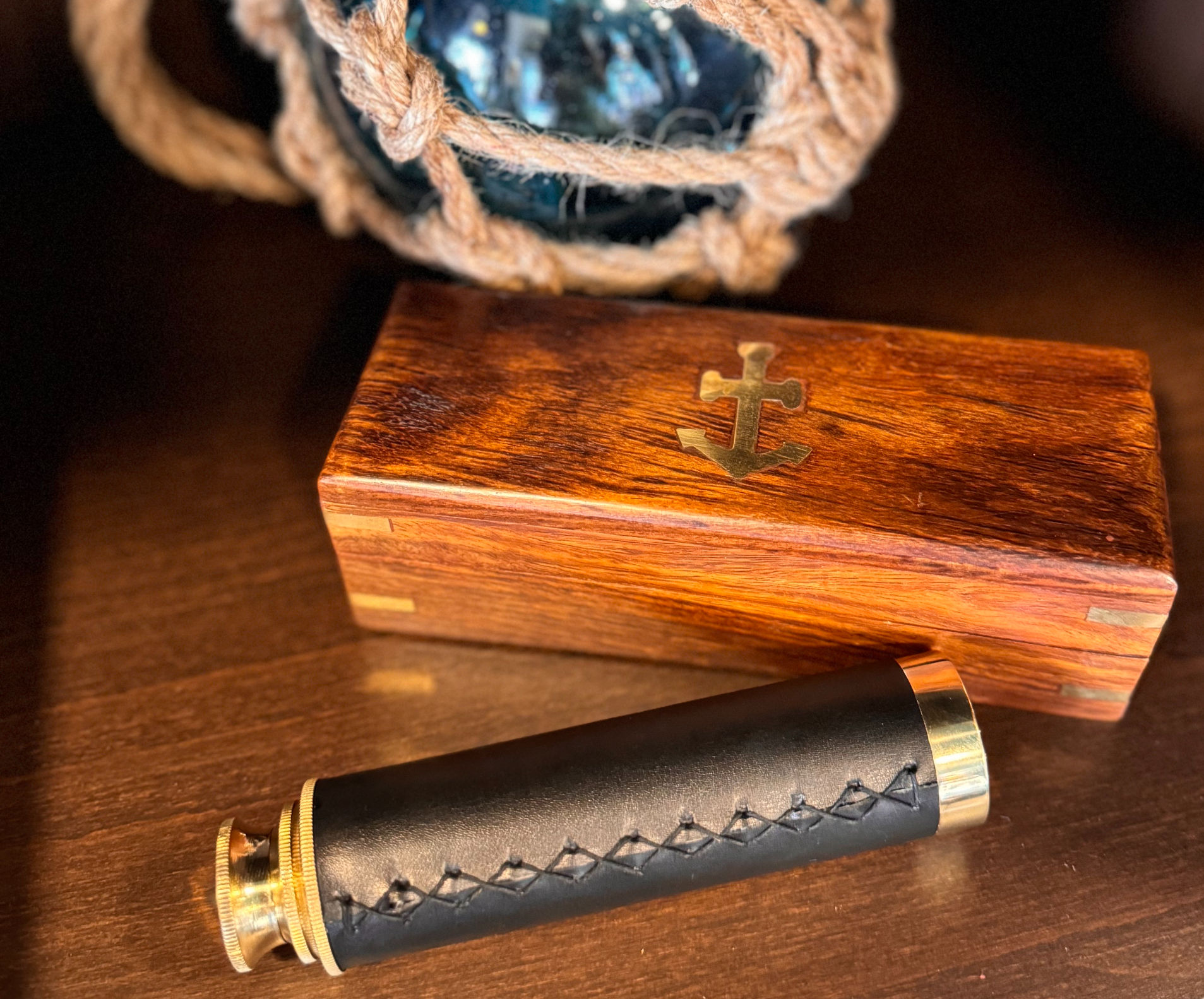 Teleskop na izvlačenje u drvenoj kutiji 30 cm