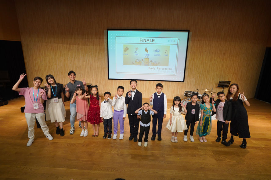 表演 2