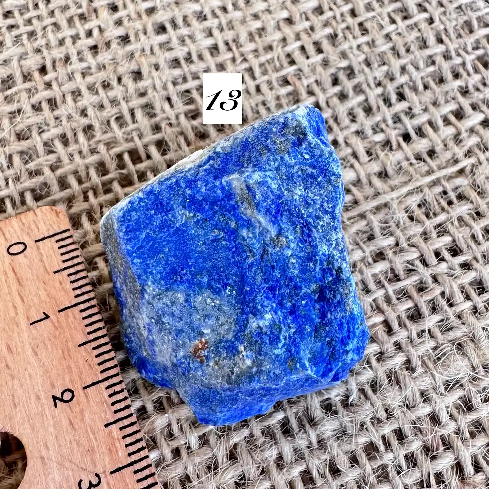 Miniaturbild: Lapislazuli Steinrohling Variante G mit Maßstab – natürlicher Heilstein