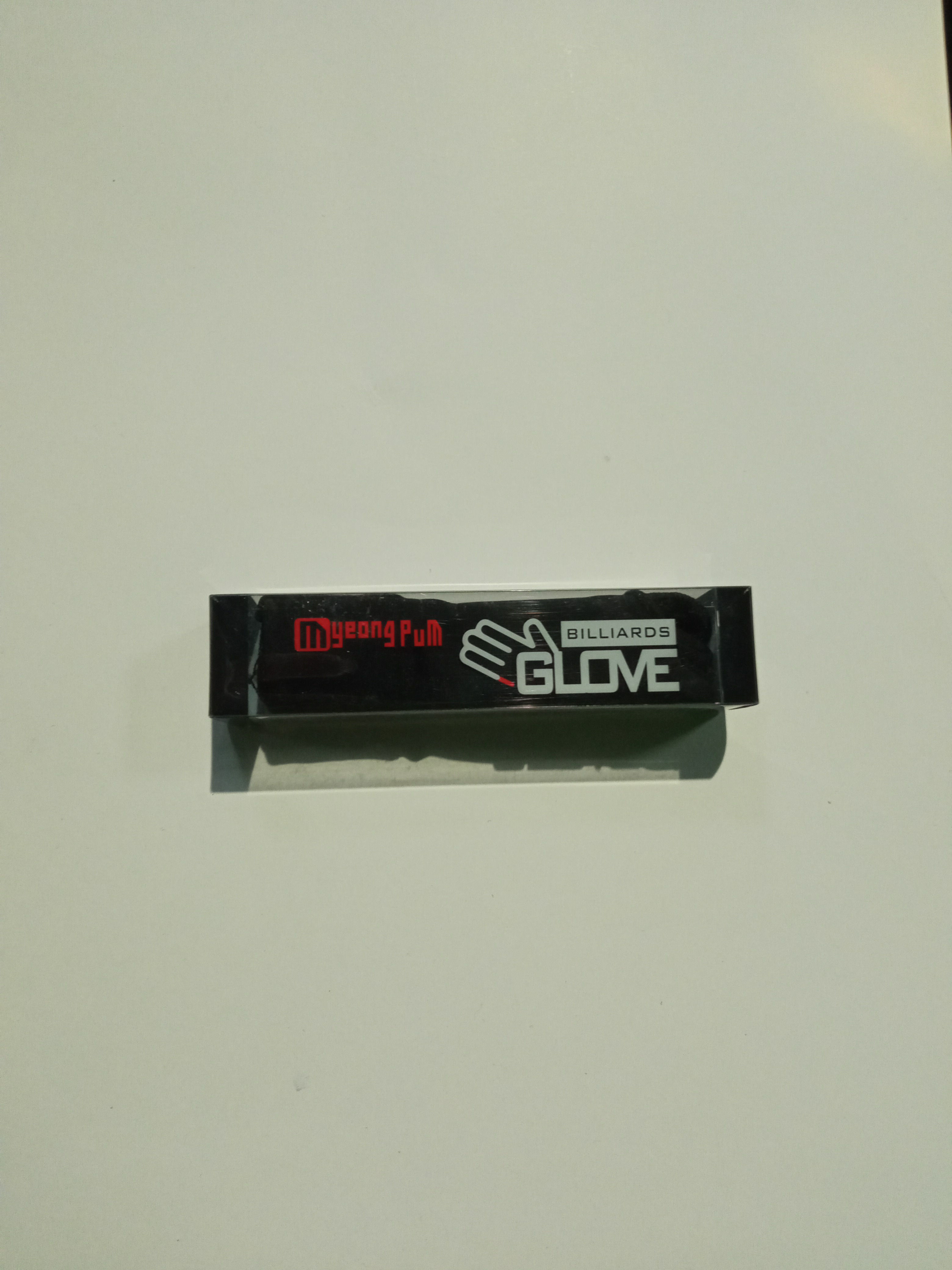 Перчатка для игры на бильярде Ball Tack