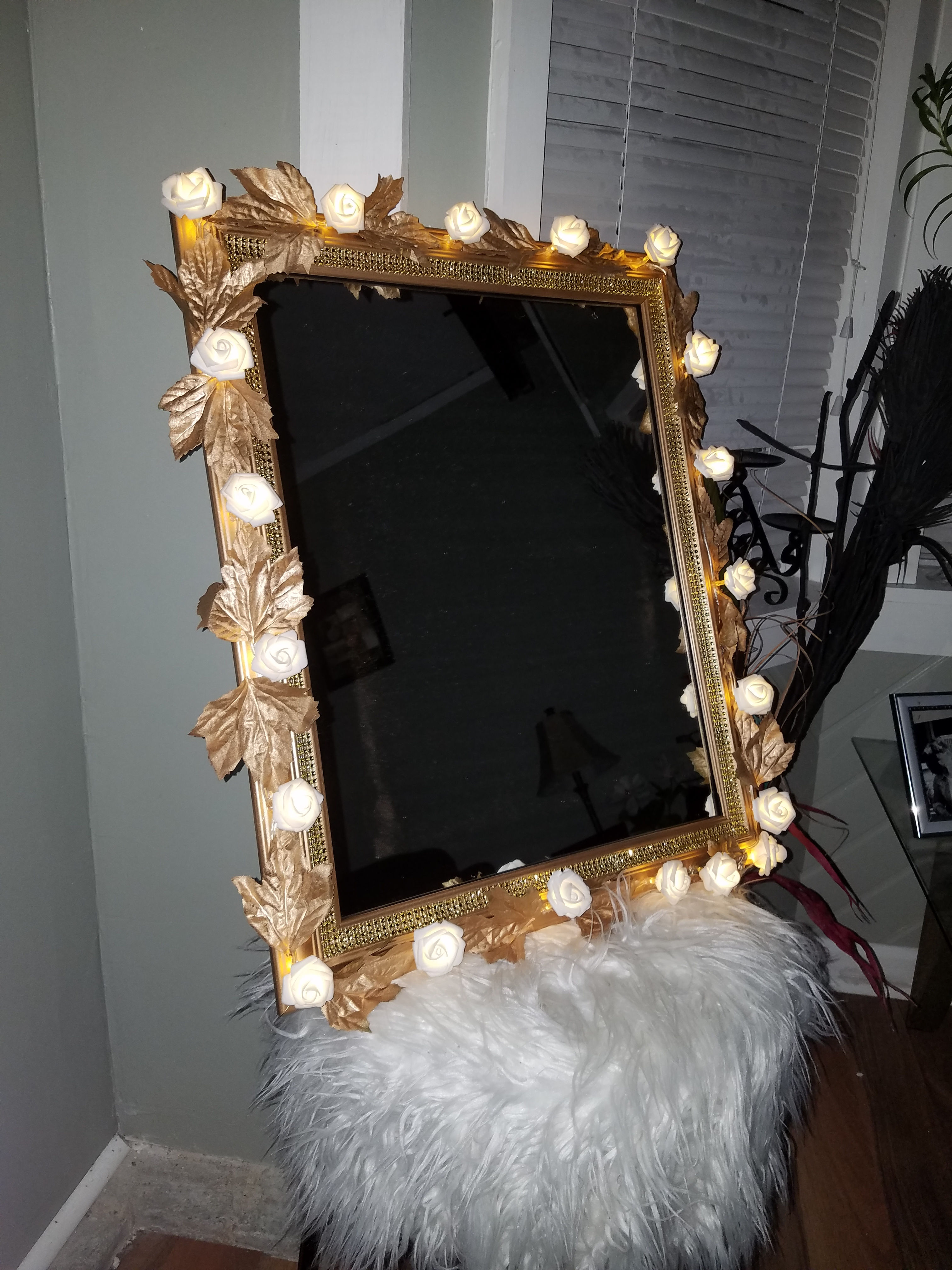 Gold Rose Lights Vanity Mirror 