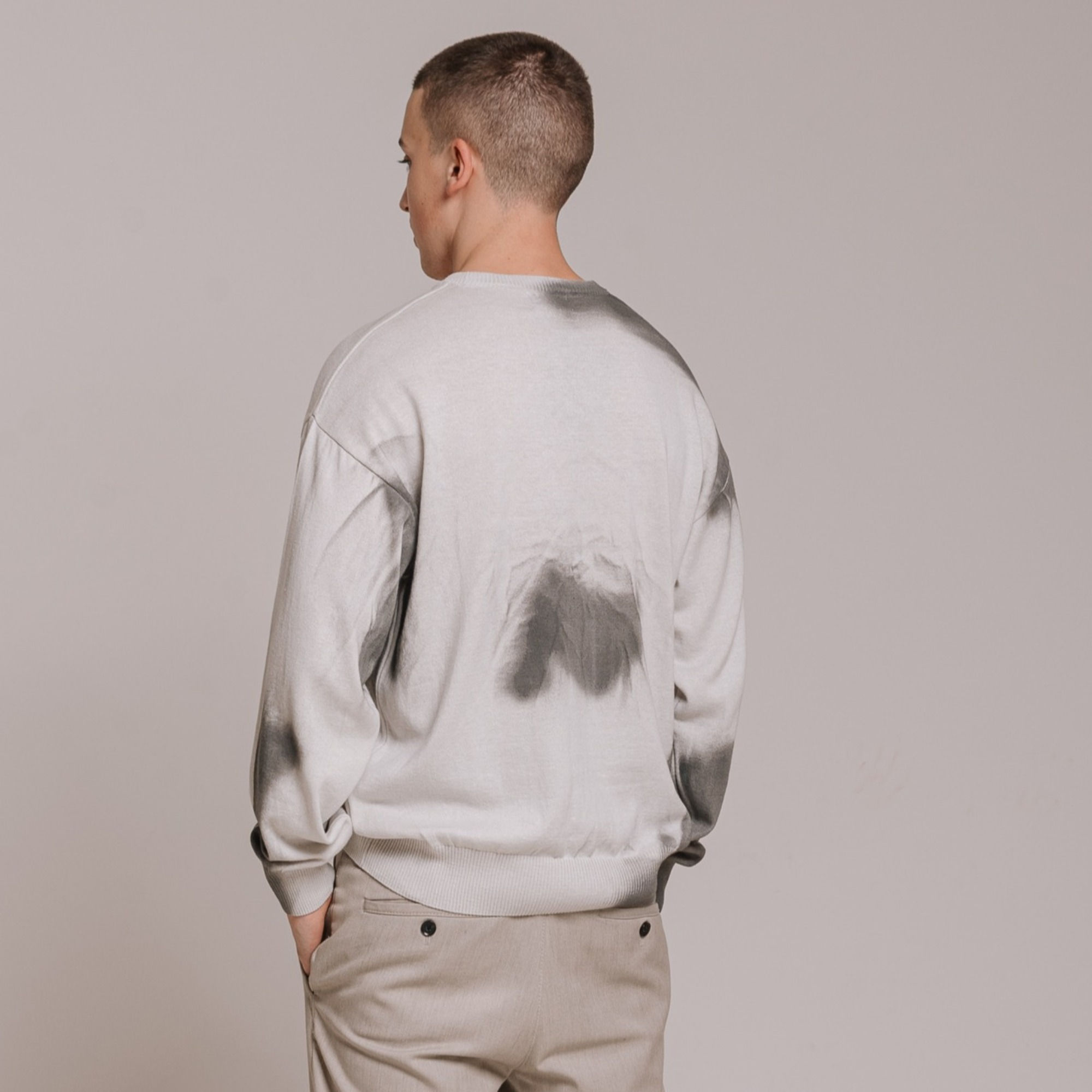 Suéter Decote Redondo Oversized "Grafitado"