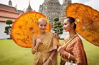ThaiCostumePhotoTouratWatArunBangkok