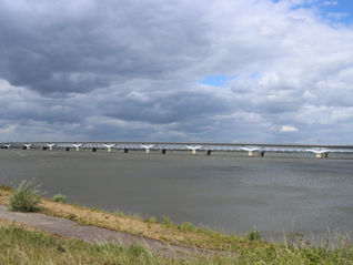 Op naar een Circulaire Economie: Bruggen naar een Duurzame Toekomst
