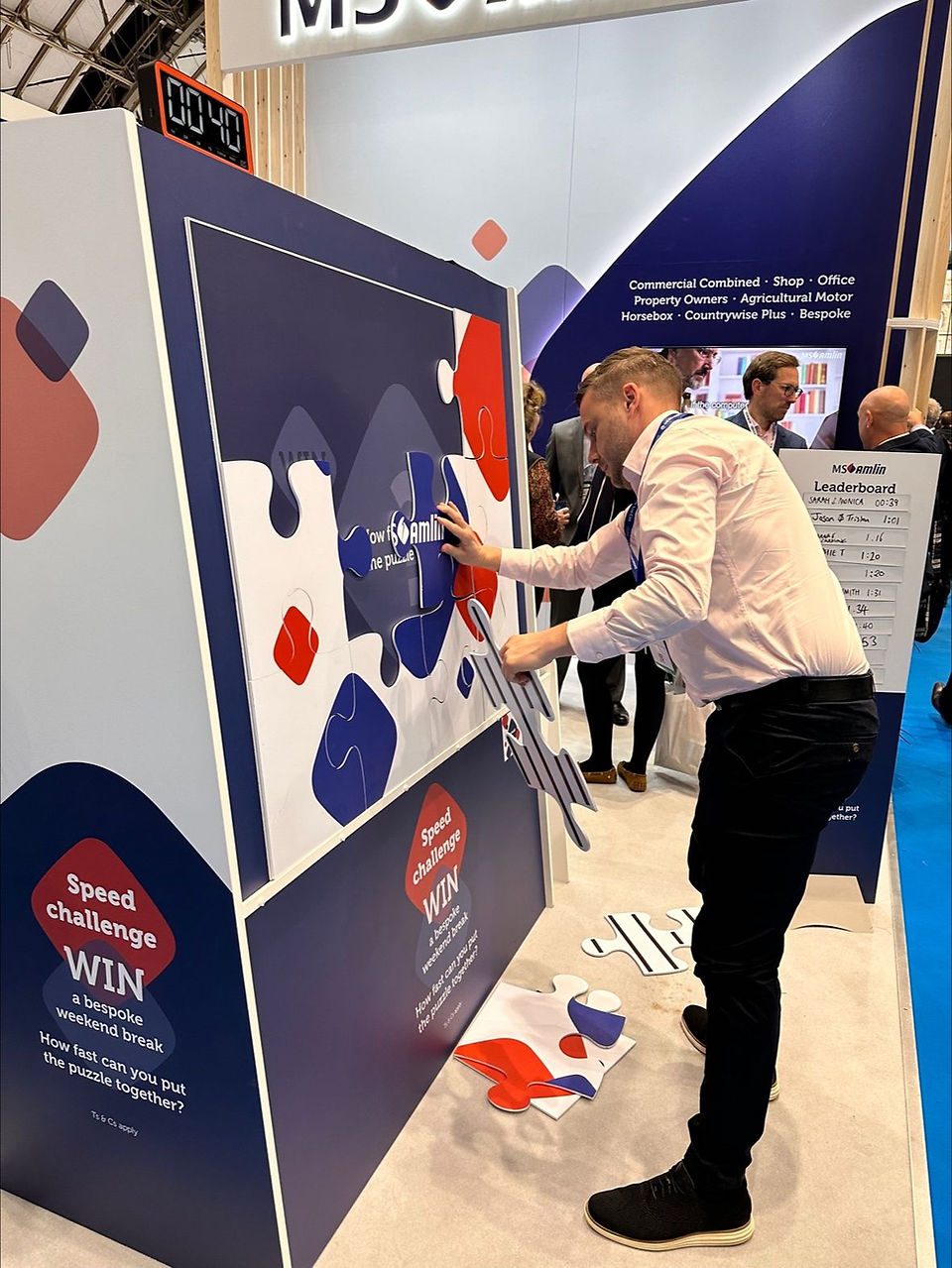 Giant Puzzle Speed Challenge at BIBA