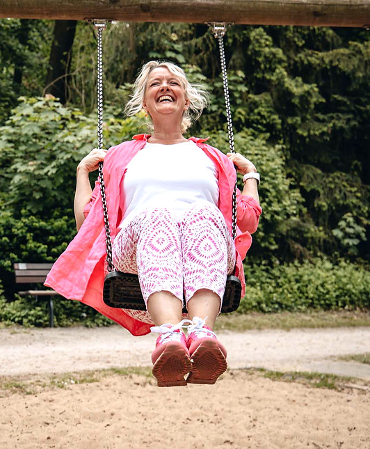 Steffi_Schaukel_klein_edited.jpg