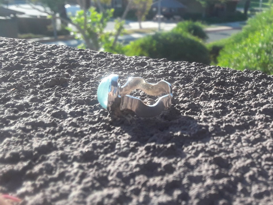 Thumbnail: Aquamarine Wave Ring