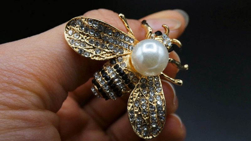 Miniatura: Spilla ape