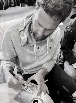 Photo promotionnelle du duo Complices en spectacle Aux Pas-Perdus