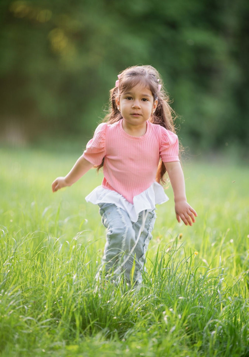 Lässiges Set – T-Shirt und Jeans mit Rüschen
