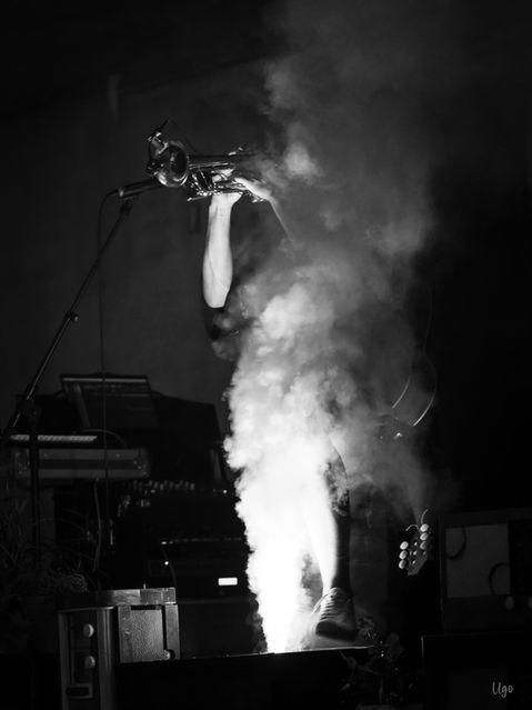 Boris Viande en live sur scène un trompettiste DJ