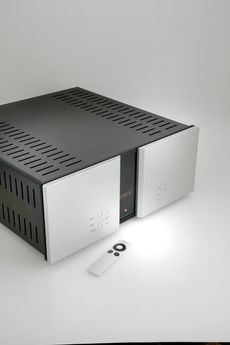 VITUS RI-101 MK.II 合併擴音機糅合細緻音色與強大功率