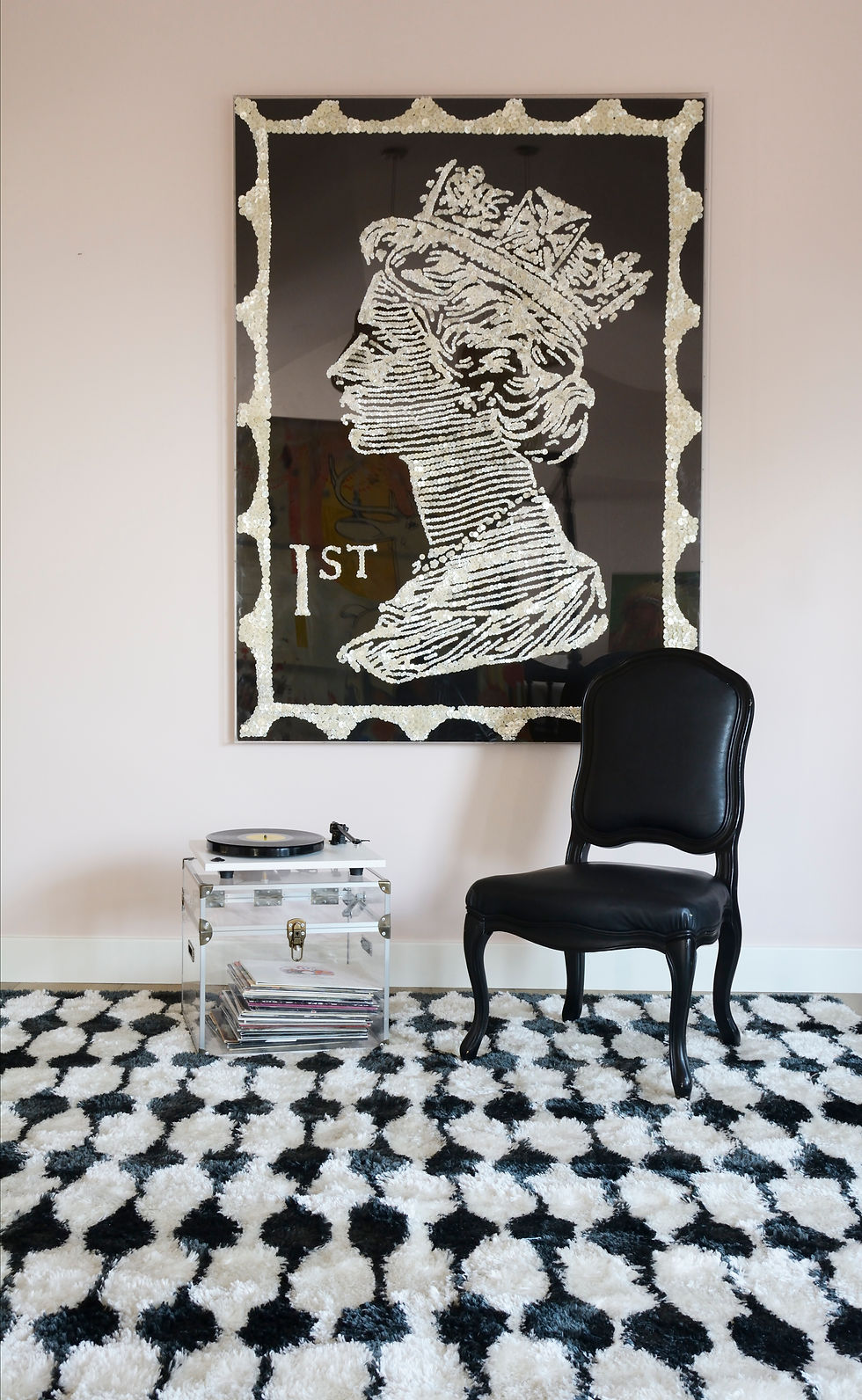 Novogratz Retro by Momeni RET-4 Black Area Rug