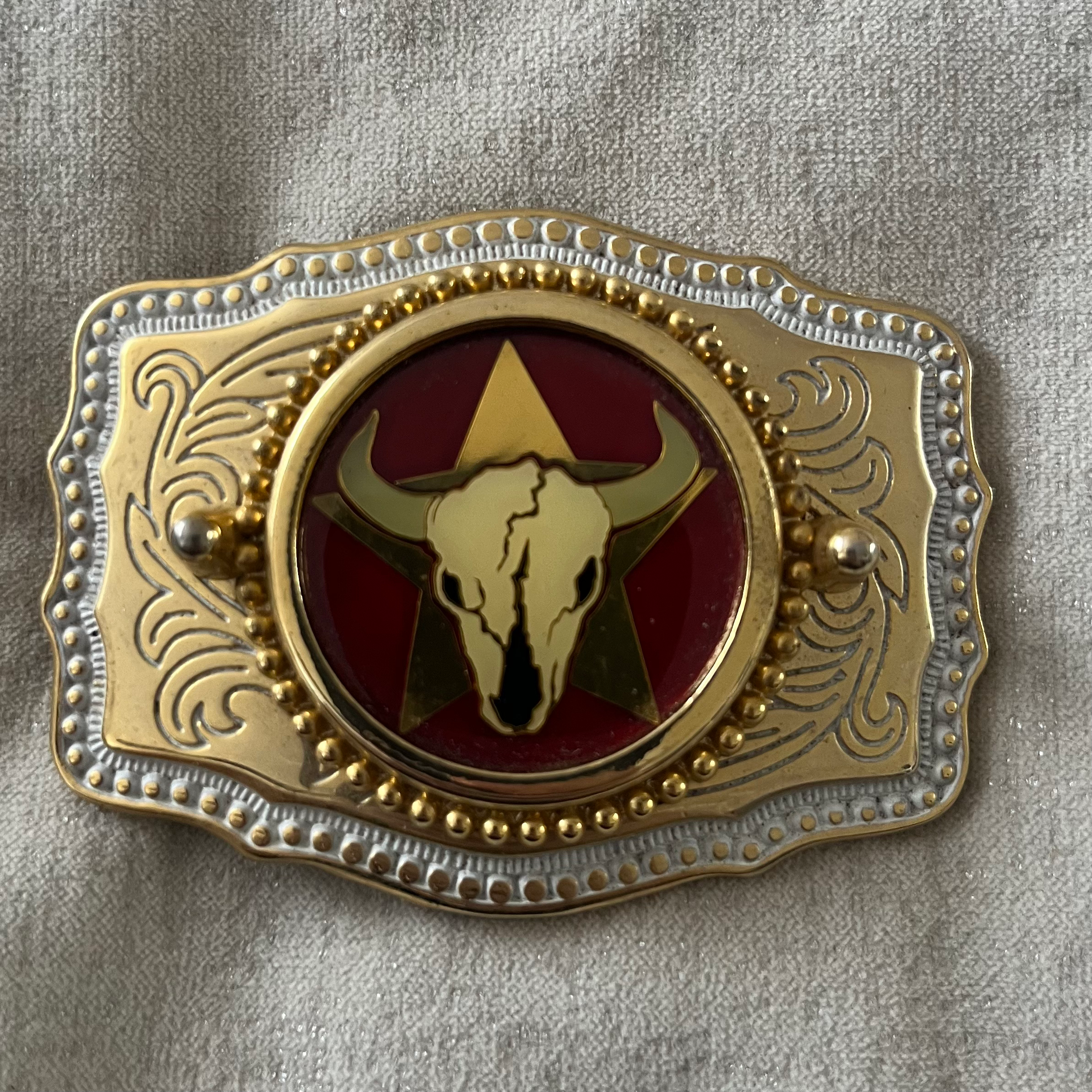 Gold and White Buckle with Steer Head Center