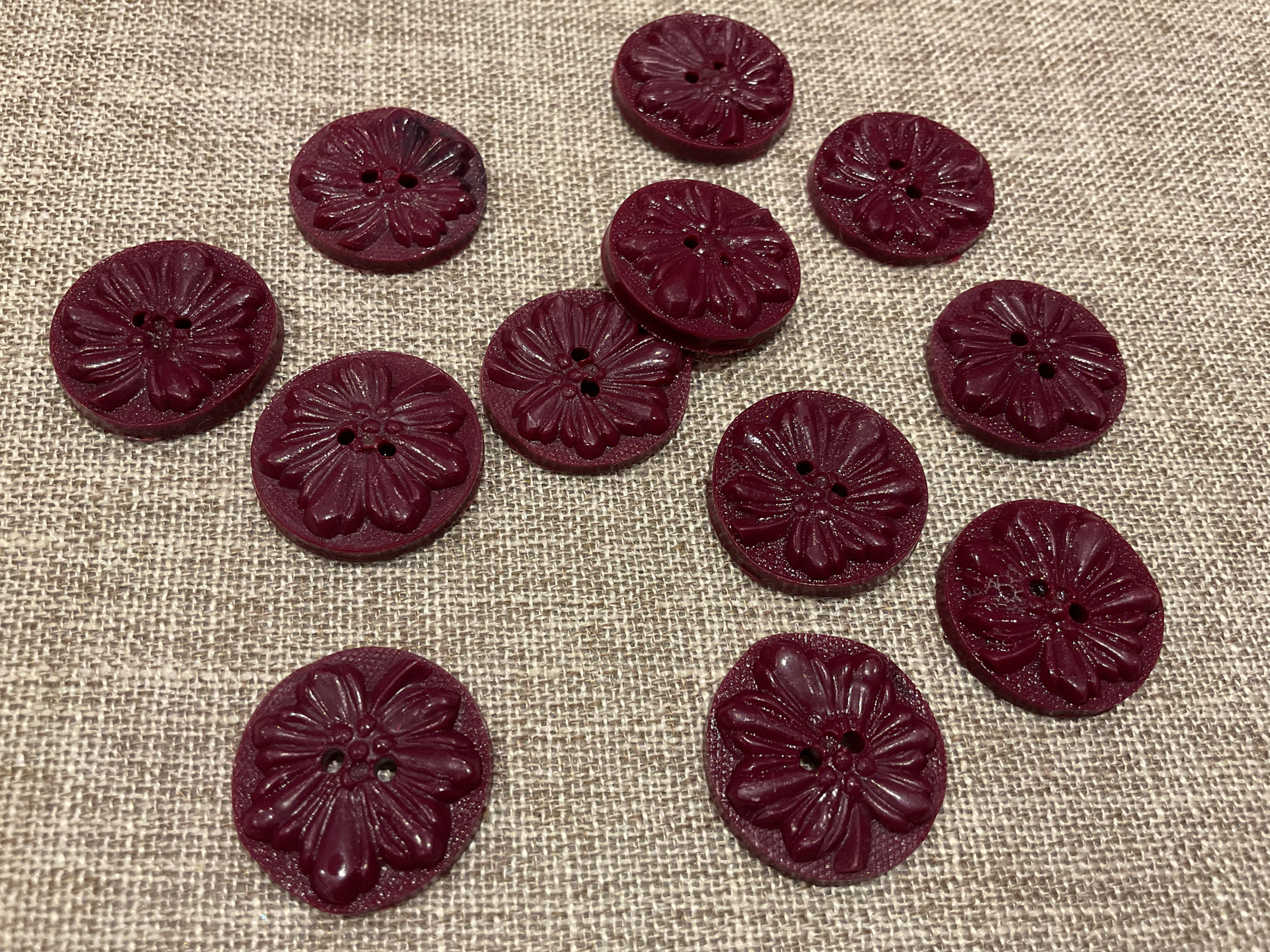 Vintage Grape Red Flower Buttons x6