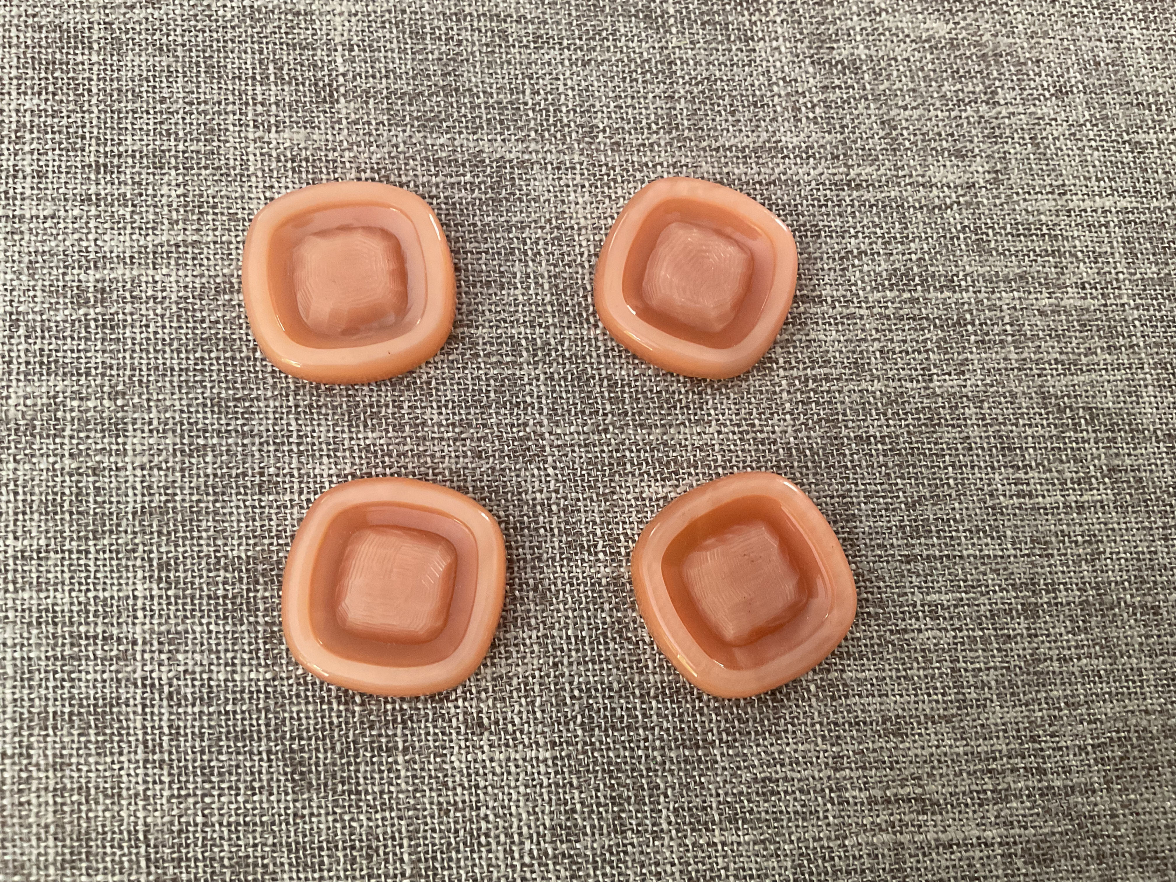 Vintage Peach Pink Buttons x6