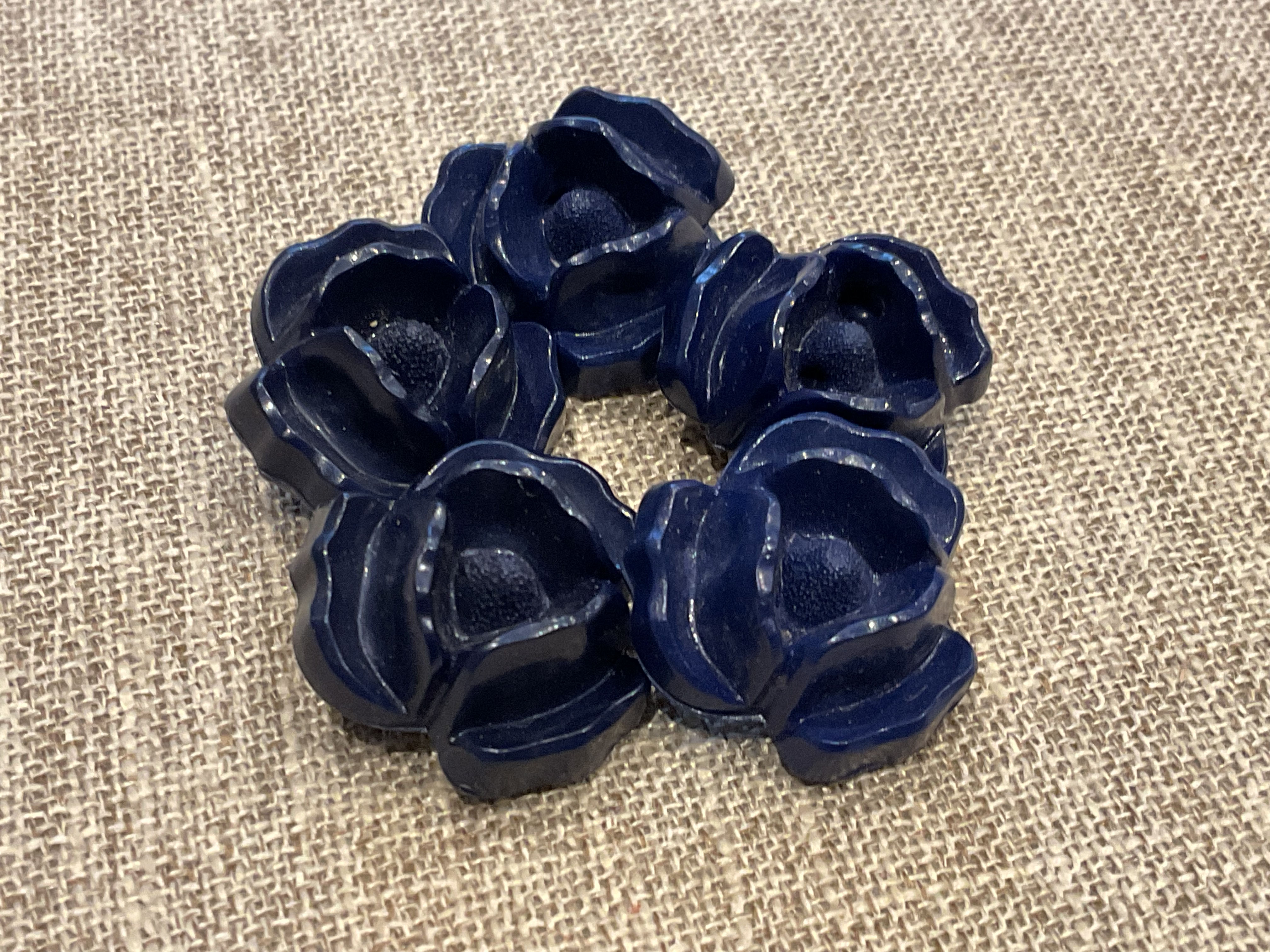 Dark Blue Roses Buttons x 5