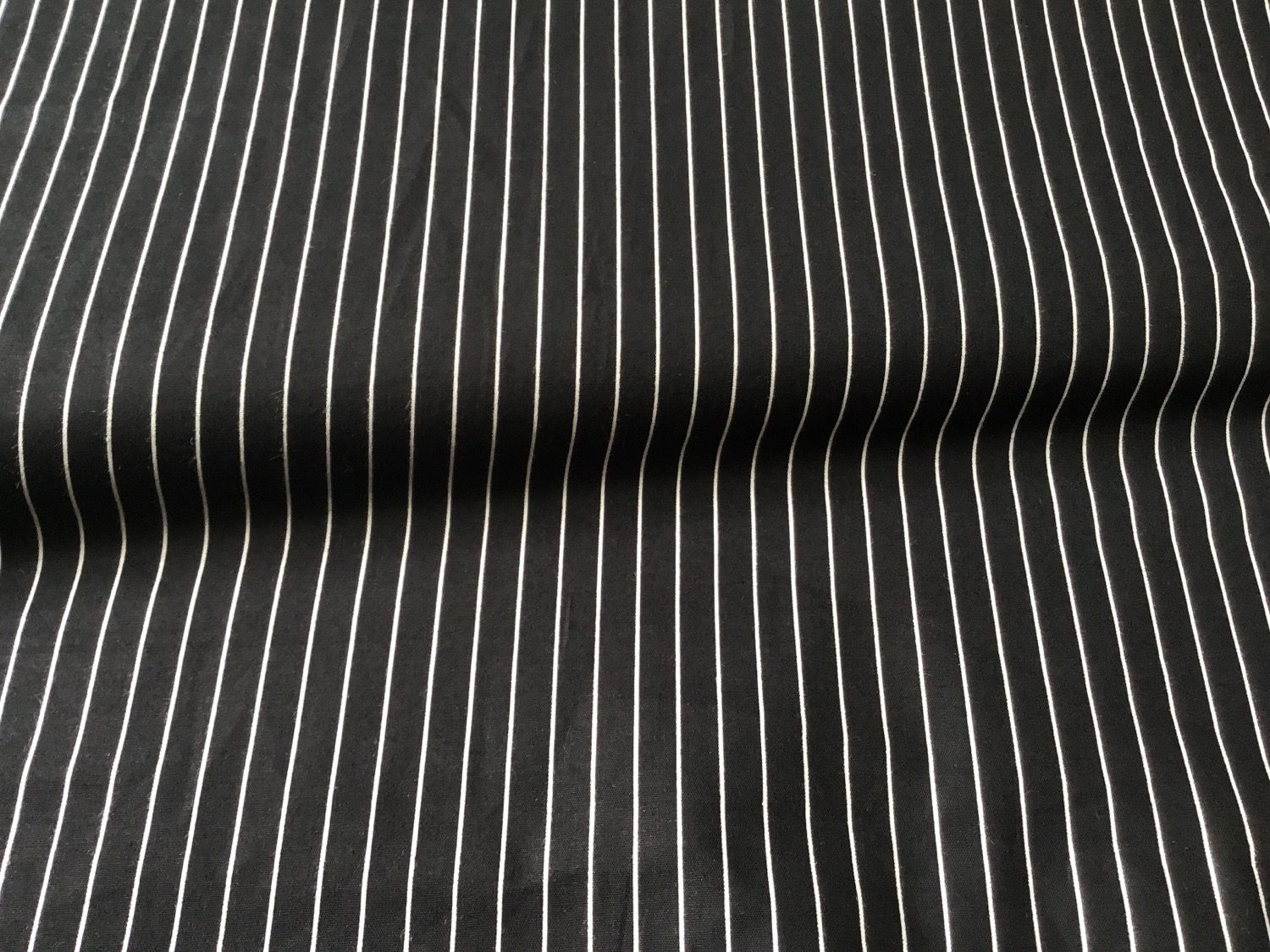 Black & White Pinstripe Stretch Cotton/200cm