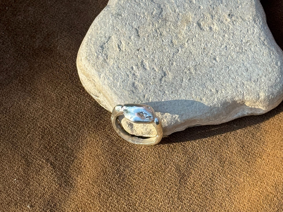 Thumbnail: Molten Pebble Ring