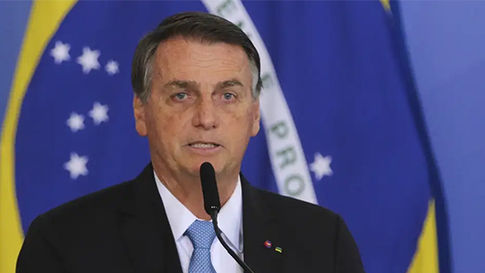 Bolsonaro apresenta melhora clínica, mas segue na UTI sem previsão de alta