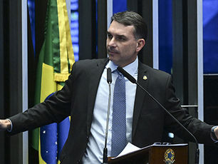 Manifestação na Paulista coloca estratégia de Flávio à prova diante da ala mais fiel do bolsonarismo