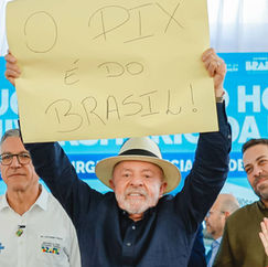 Pré-campanha de Flávio Bolsonaro recorre ao STF após declaração de Lula sobre “traidores da pátria”