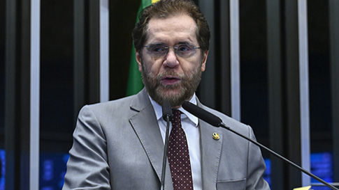 Relator da PEC do Banco Central vê pressão dos EUA sobre Pix como argumento para acelerar proposta