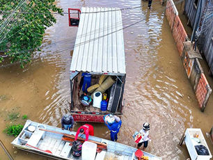 Cheias no Acre obrigam mais de 750 pessoas a deixarem suas residências antes do Ano-Novo