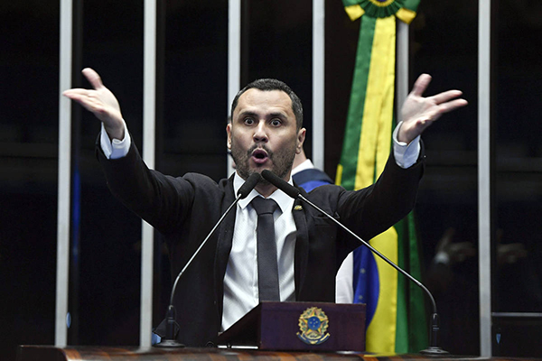 Presidente do Republicanos afirma que vetou candidatura de Cleitinho por receio de desistência
