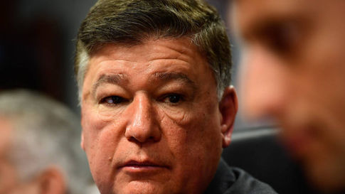 Presidente da CPI do INSS pede apuração sobre empresa de Lulinha no exterior