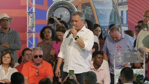 Rui Costa destaca investimentos na saúde e critica postura da oposição durante evento em Itapetinga