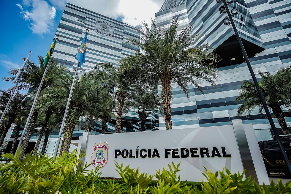 Polícia Federal deve investigar incêndio em prédio da Universidade Federal de Pernambuco