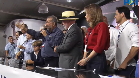PDT oficializa apoio à candidatura de Lula e se torna o primeiro partido a confirmar aliança para 2026