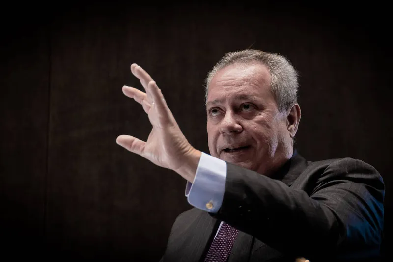 Presidente da CNI pede diálogo técnico entre Brasil e EUA para rever tarifaço