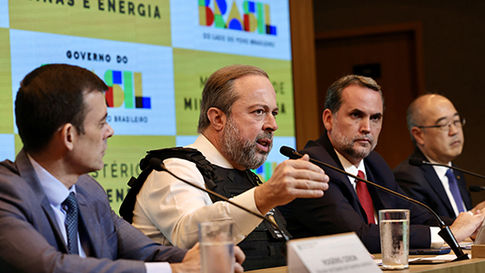 Governo amplia Gás do Povo para conter alta provocada por crise internacional