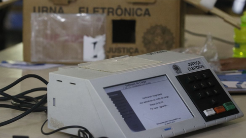 Eleitores já podem solicitar voto em trânsito para as eleições; prazo vai até 20 de agosto