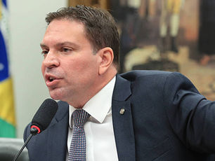 Motta bloqueia voto remoto de Ramagem, mas pode ignorar ordem de Moraes