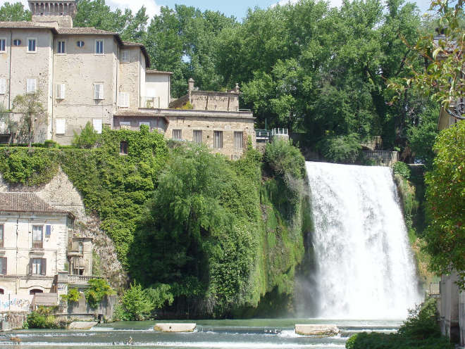 cascata di isola del liri