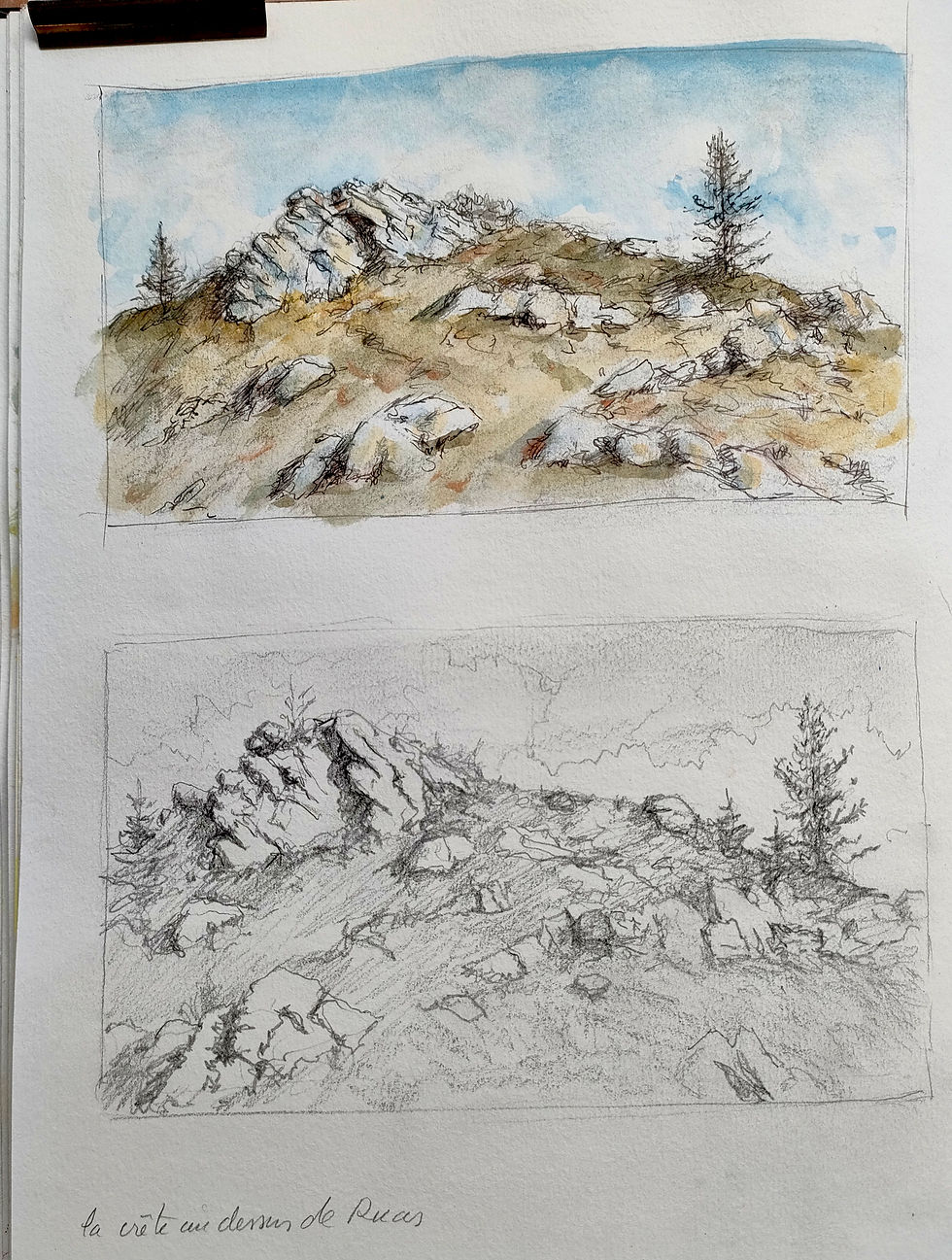 Les rochers au-dessus du village