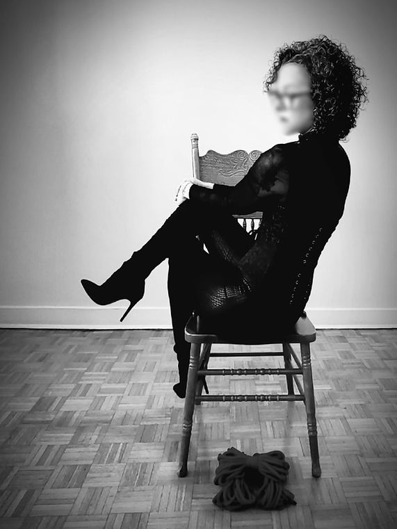 Julie Claret About.jpg