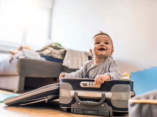 How to Adjust Baby’s Sleep Routine for Travel Across Time Zones