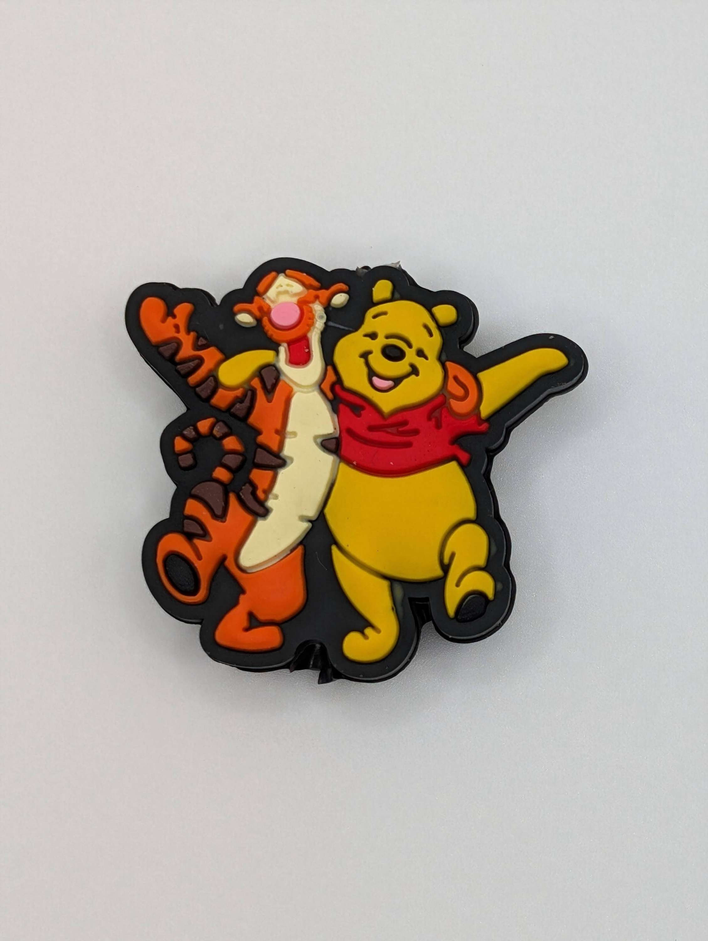 Winnie & Tigger hugging silicone focal bead