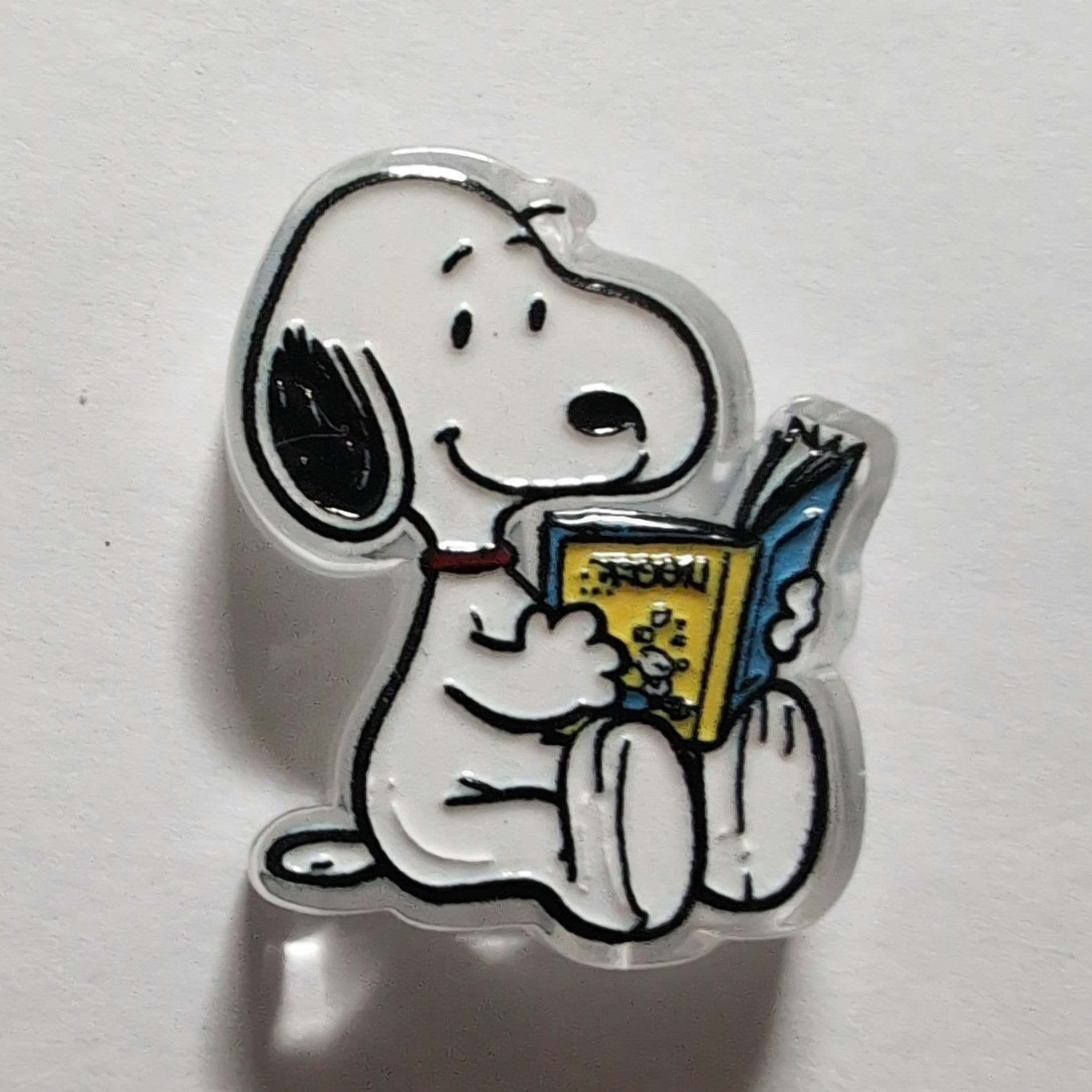 Snoopy reading a book - Acrylic focal beads