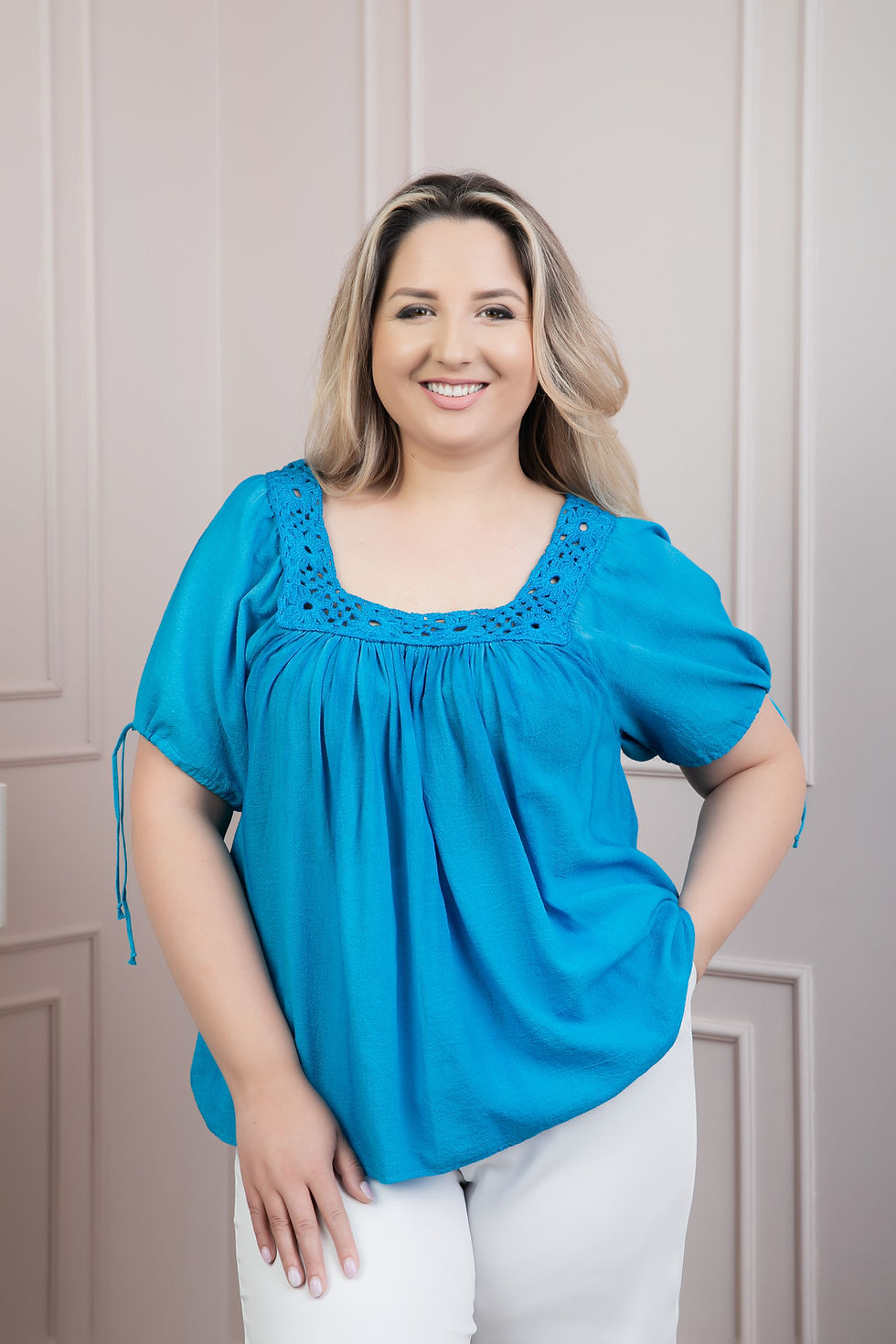 Miniatură: Bluza bumbac cu decolteu crosetat manual