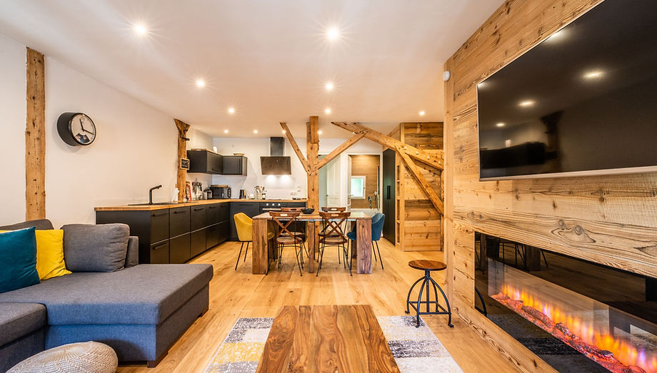 2020-09-30-Morzine-GourbidonGourbidon living room and kitchen