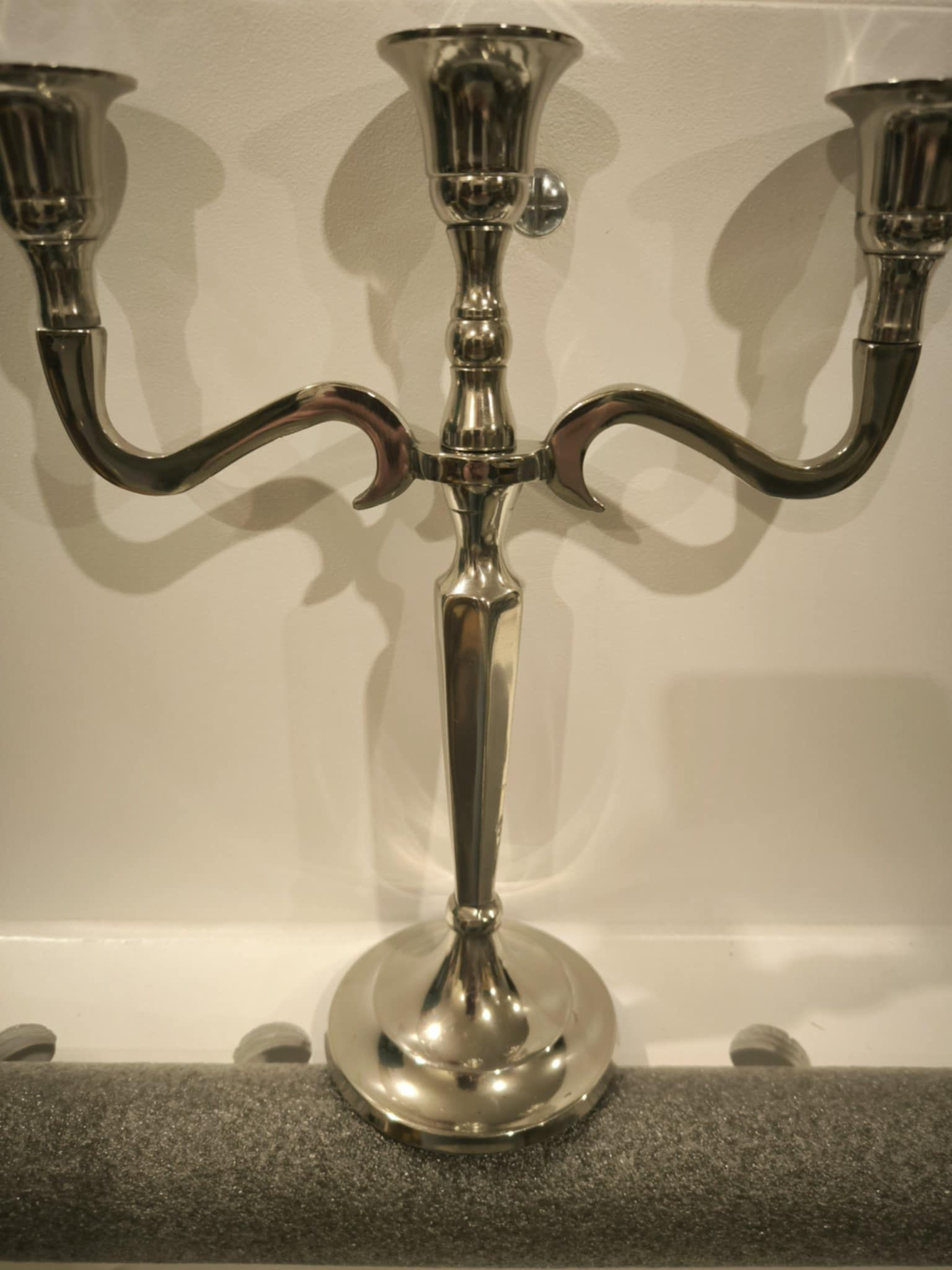 Location chandelier 3 branches argenté 