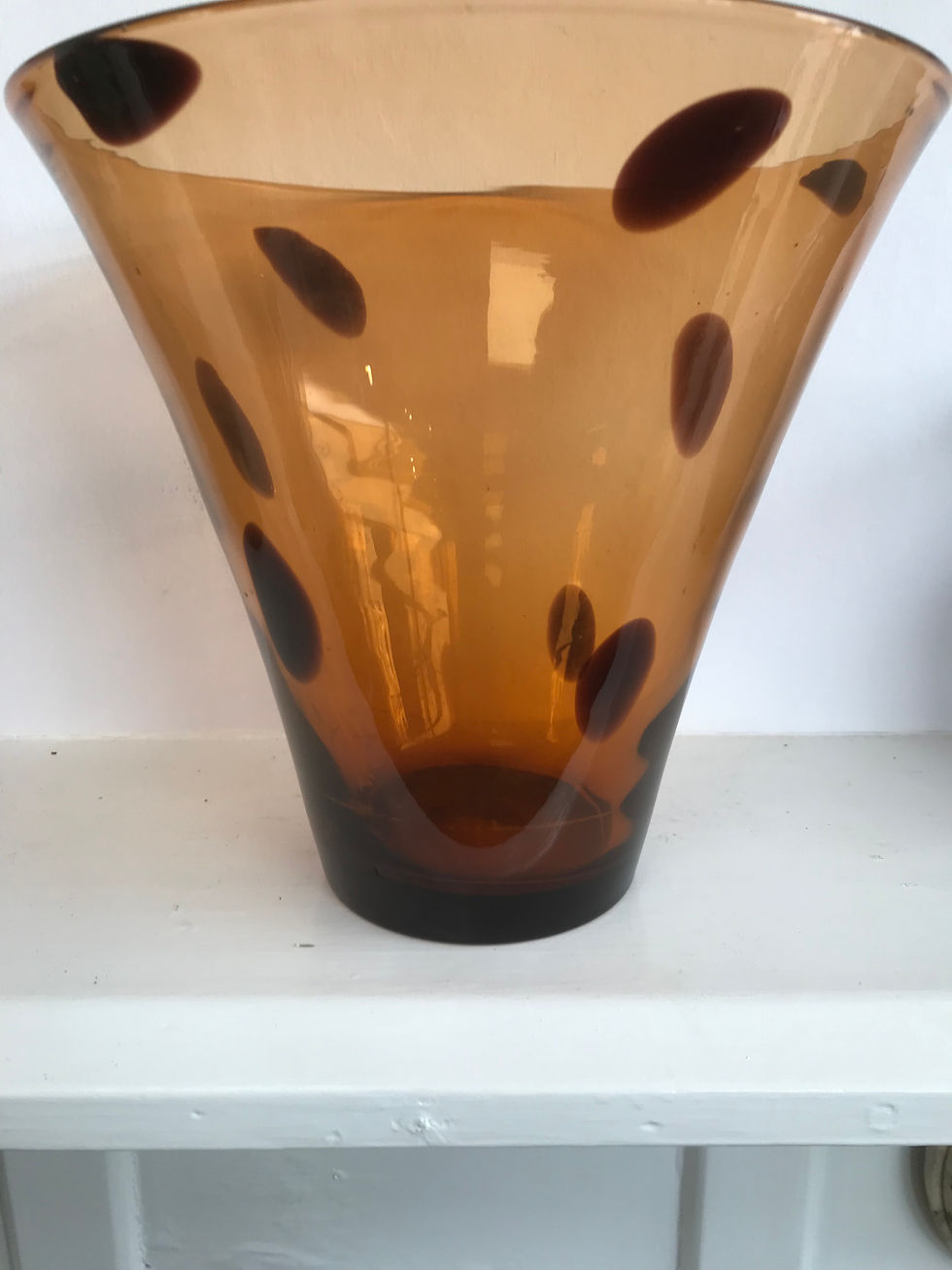 LARGE VERY DECORATIVE VINTAGE ART GLASS BOWL